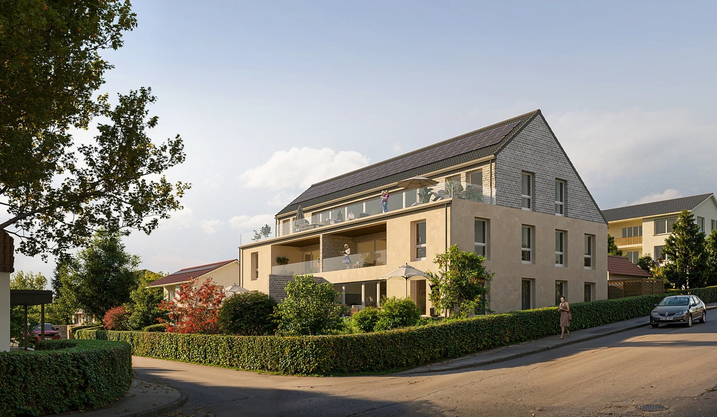 Architektur Ein modernes, beiges Haus mit großen Fenstern und Balkonen, umgeben von grünen Hecken und Bäumen, an einer Straßenecke in Schorndorf gelegen. Ein Auto und eine Person sind zu sehen, und der Himmel ist teilweise bewölkt – ein eindrucksvolles Beispiel für die Projektentwicklung von SCHATZ Architektur.